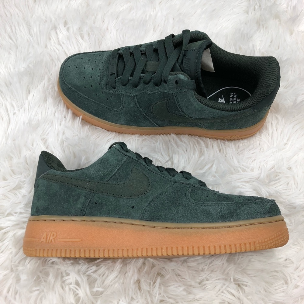 ⬇️FINAL PRICE DROP⬇️ Nike Air Force 1 SE - Picture 3 of 7